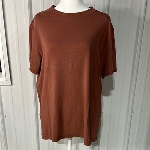Rust Brown T-Shirt Women’s LULULEMON size 8
